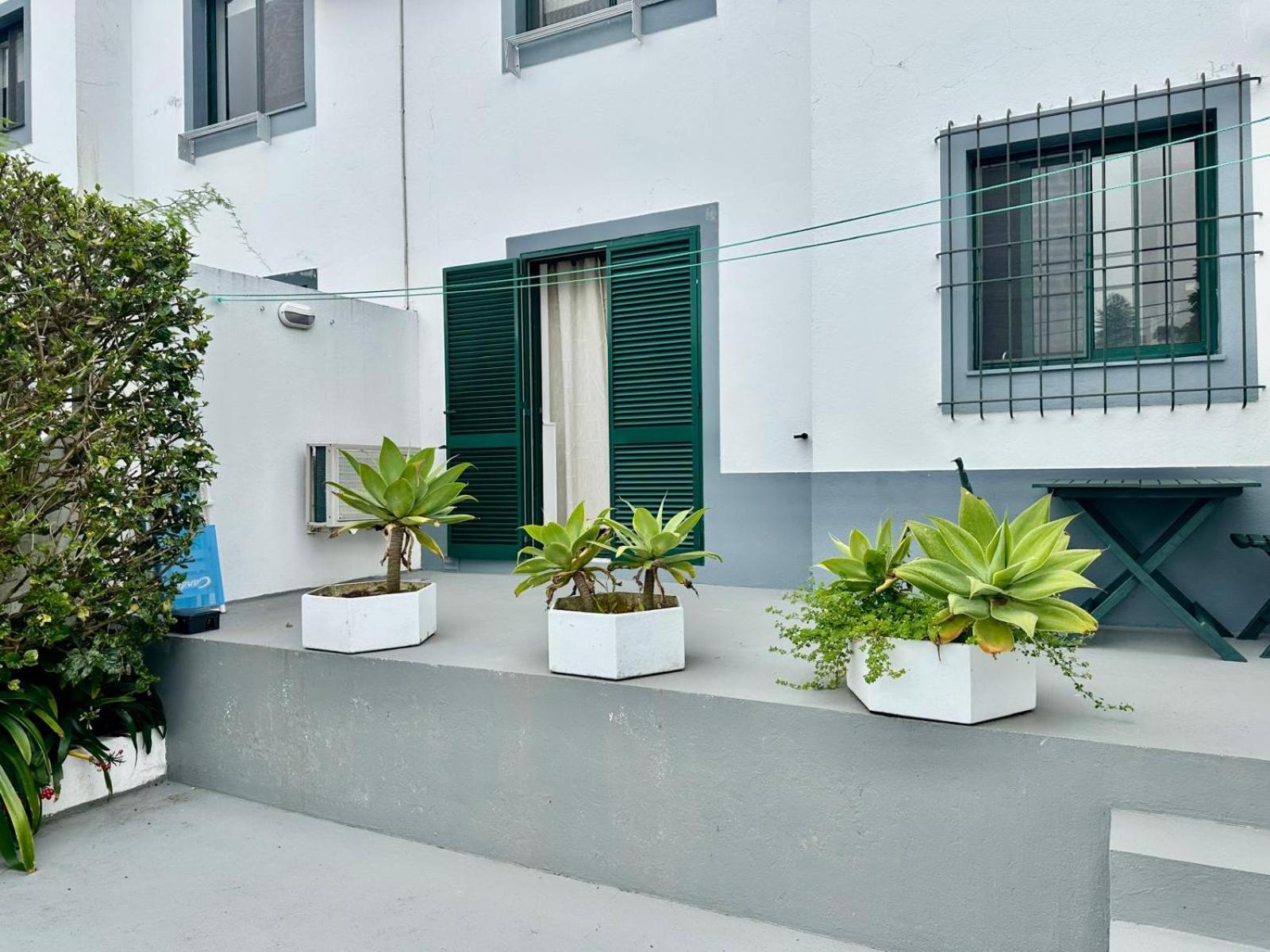 Azores Pedra Apartments - T0 E T1 Πόντα Ντελγκάντα Εξωτερικό φωτογραφία